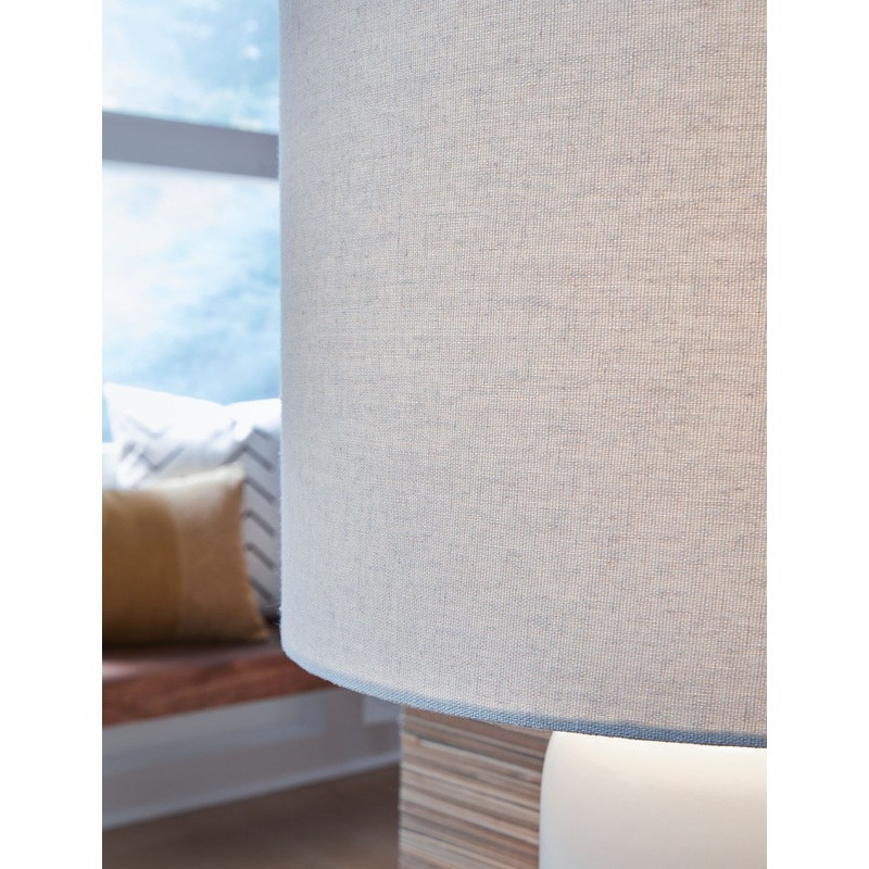 Lemrich – White – Ceramic Table Lamp