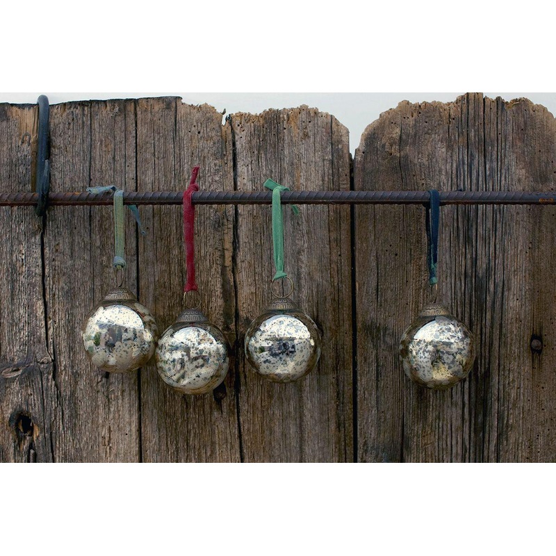 Antique Gold Baubles (Set of 4) Antique Gold