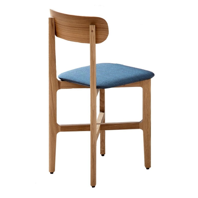 1.3 Chair – Close Upholstered