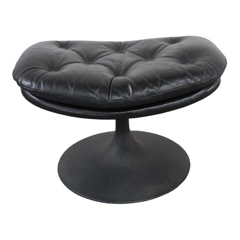 P588 Footstool