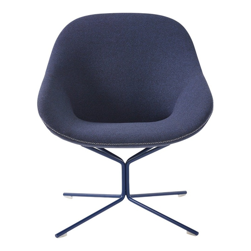 Beso Lounge Chair – Starred Base